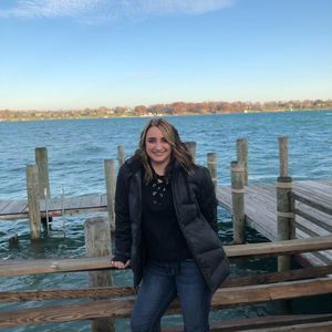 Meet your Posher, Julianna